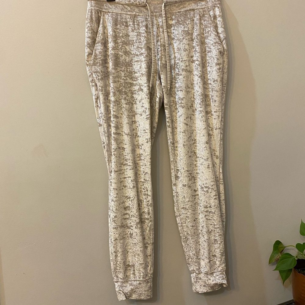 Lululemon Ready to Crush Joggers Women Size 10